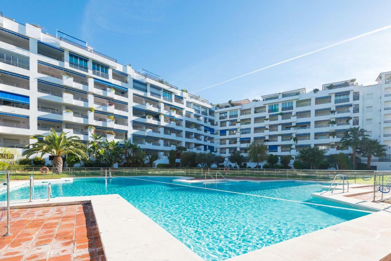 Contemporary Central Apartment Marbella Exterior foto